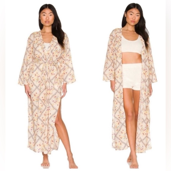 Free People Other - Intimately Free People Floral Im The One Robe in Teacup Combo Sz XS/S